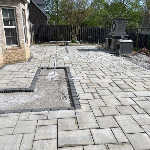 Front entry paver walkway and landscape design in Knoxville TN