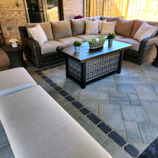 Custom outdoor entertainment area created in Knoxville TN