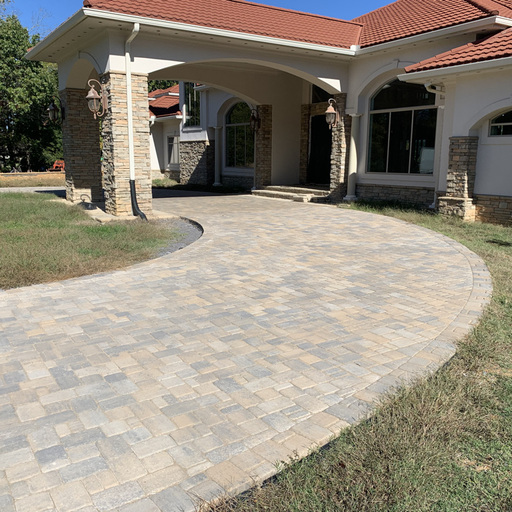 luxury home driveway