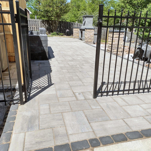 Front entry paver walkway and landscape design in Knoxville TN